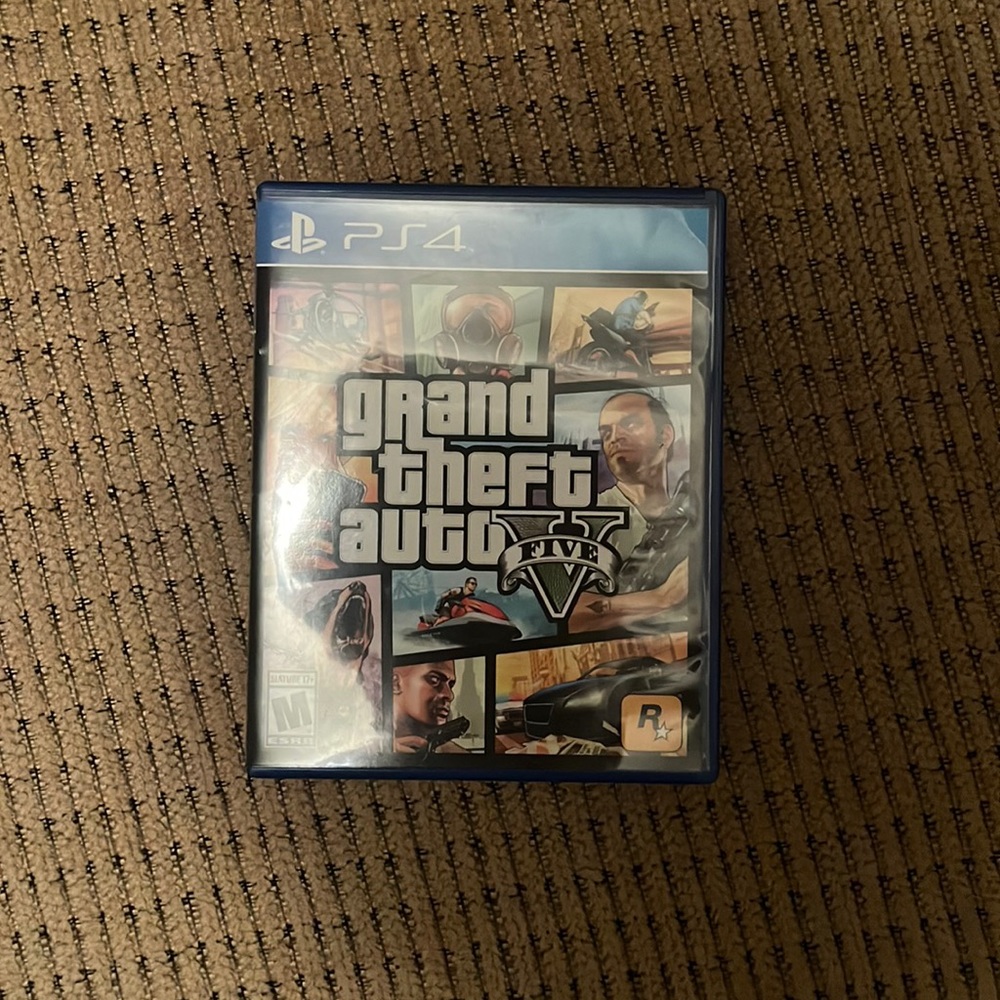 Grand theft auto 5 for PS4